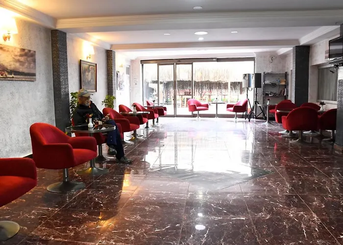 Yalçın Otel
